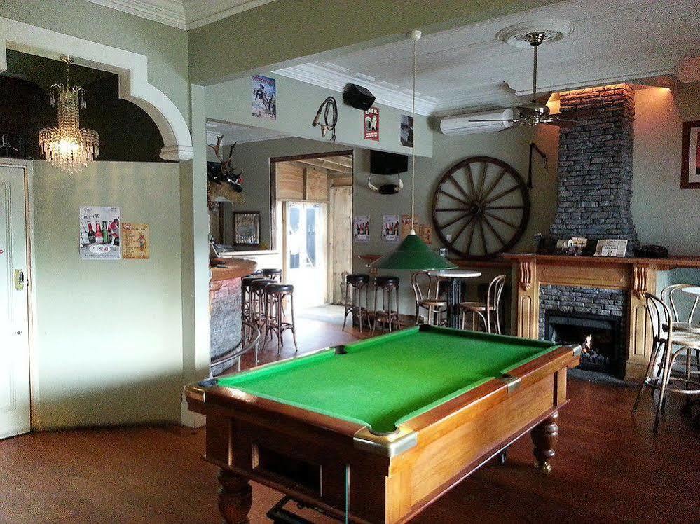 Shooters Saloon Hotel & Cabins Auckland Bagian luar foto
