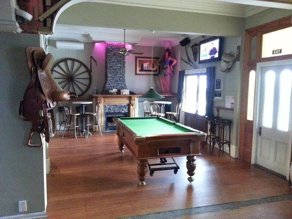 Shooters Saloon Hotel & Cabins Auckland Bagian luar foto