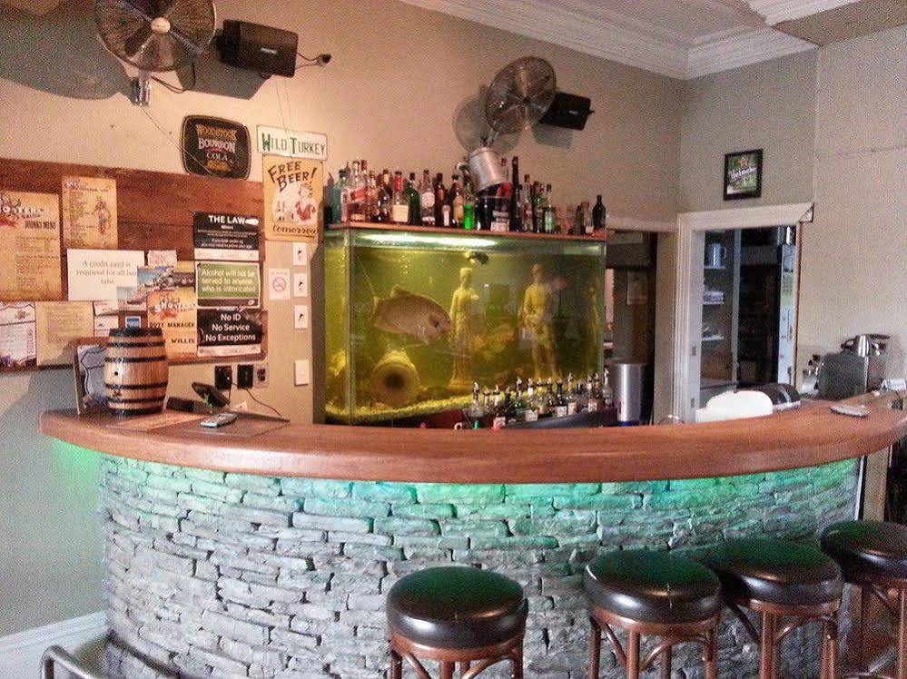 Shooters Saloon Hotel & Cabins Auckland Bagian luar foto