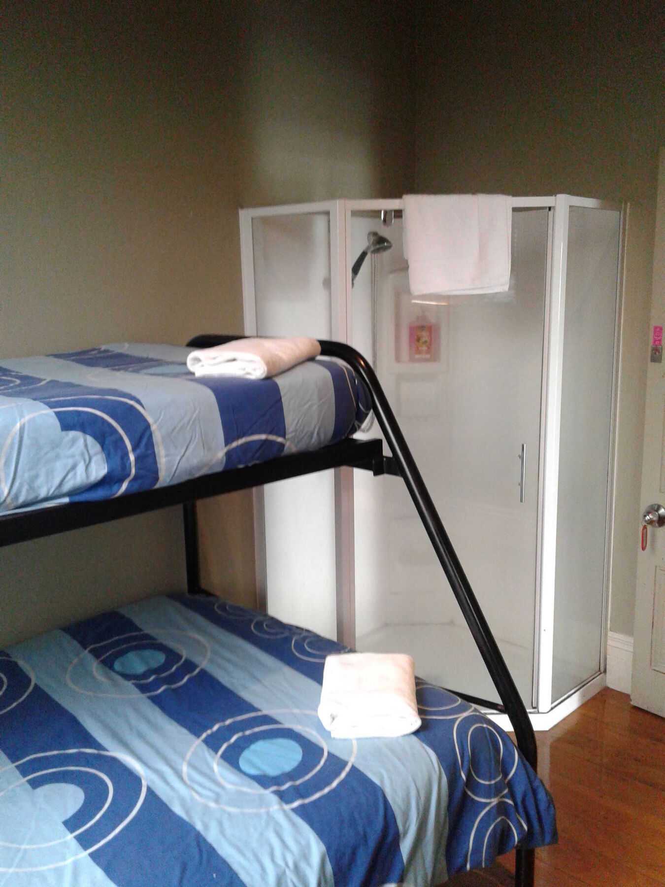 Shooters Saloon Hotel & Cabins Auckland Bagian luar foto